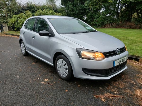Volkswagen Polo Hatchback, Petrol, 2011, Silver