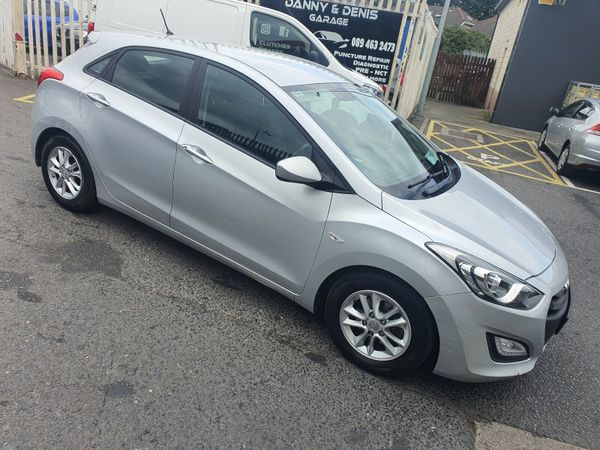 Hyundai i30 Hatchback, Diesel, 2014, Silver