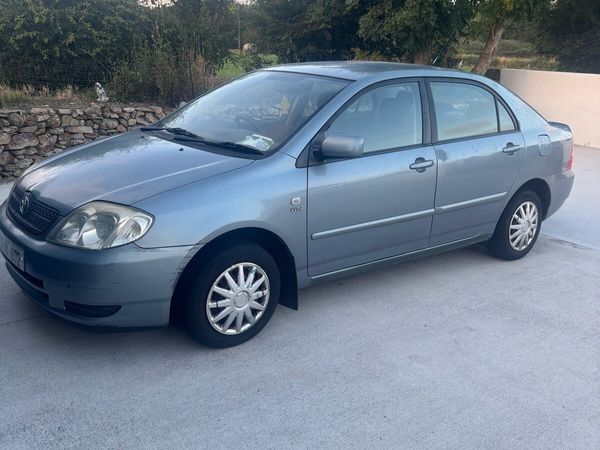 Toyota Corolla Saloon, Petrol, 2003, Grey