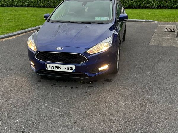 Ford Focus Hatchback, Diesel, 2017, Blue