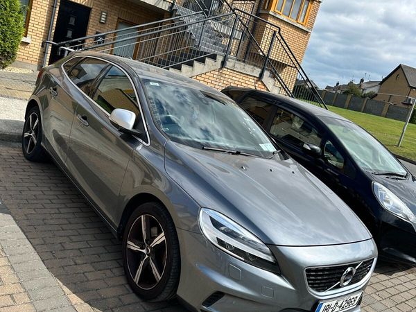 Volvo V40 Hatchback, Petrol, 2018, Grey