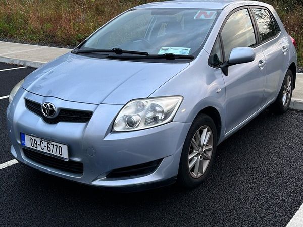 Toyota Auris Hatchback, Petrol, 2009, Blue
