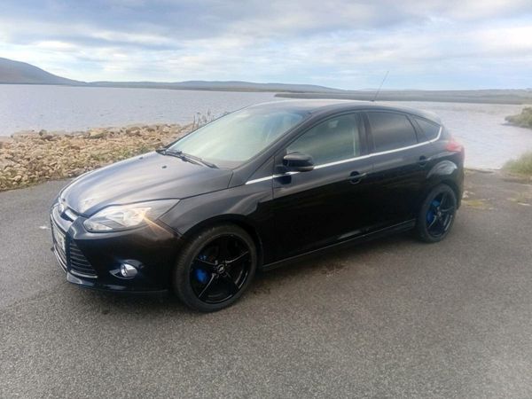 Ford Focus Hatchback, Diesel, 2015, Black