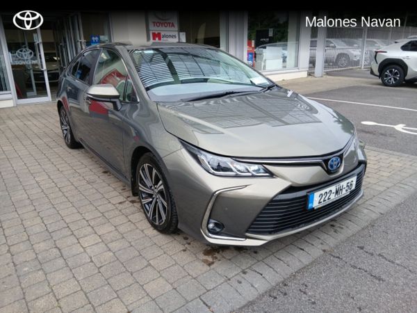 Toyota Corolla Saloon, Petrol Hybrid, 2022, Bronze
