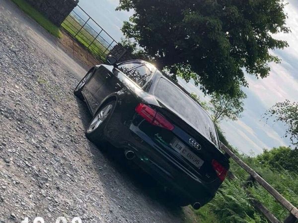 Audi A4 Saloon, Diesel, 2013, Black