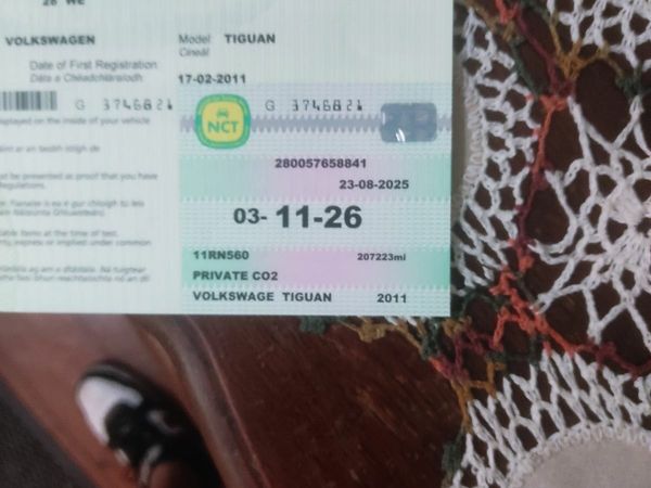 Volkswagen Tiguan SUV, Diesel, 2011, Silver
