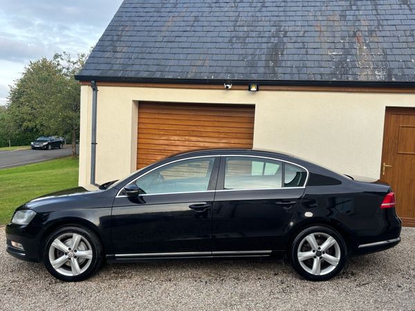 Volkswagen Passat Saloon, Diesel, 2011, Black