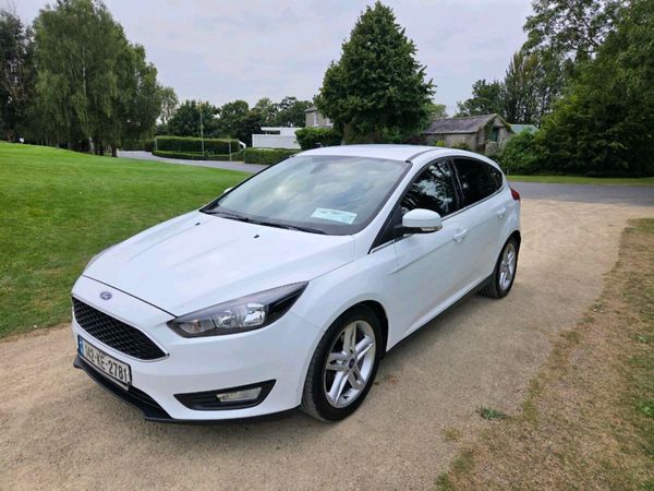 Ford Focus Hatchback, Petrol, 2014, White