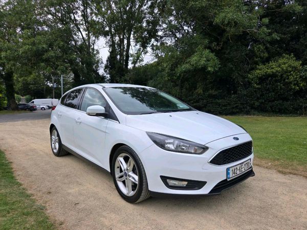 Ford Focus Hatchback, Petrol, 2014, White