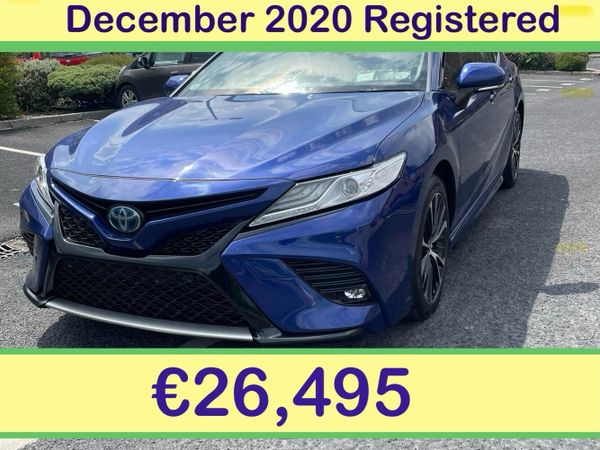 Toyota Camry Saloon, Petrol Hybrid, 2020, Purple