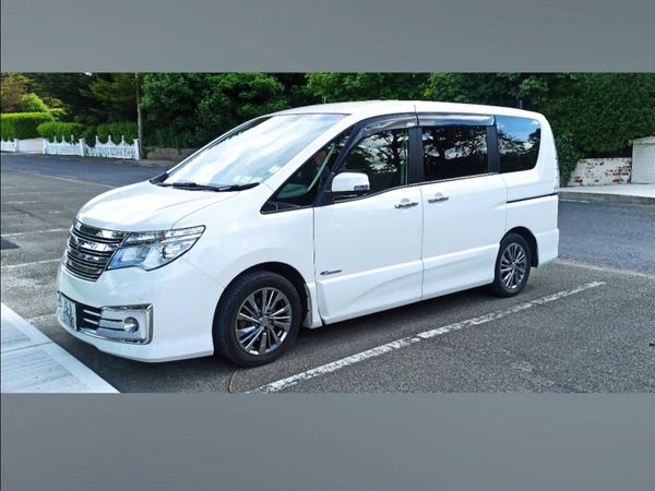 Nissan Serena MPV, Petrol Hybrid, 2015, White