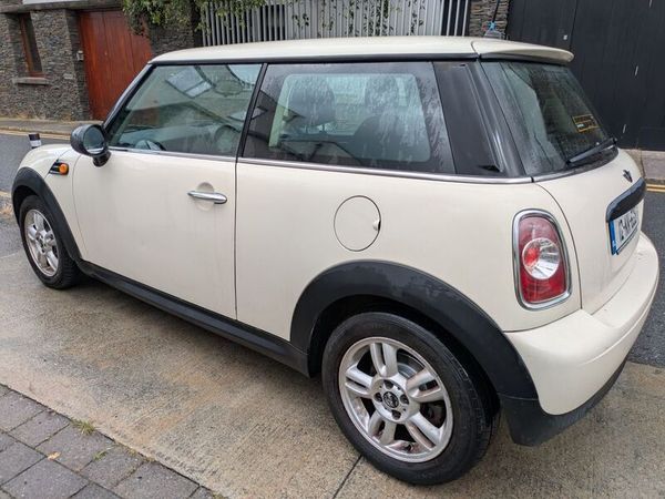 Mini First Hatchback, Petrol, 2012, White