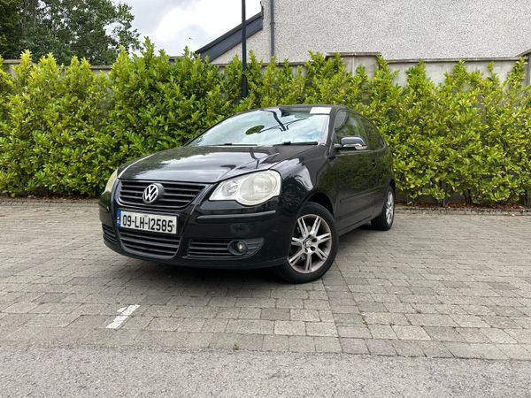 Volkswagen Polo Hatchback, Petrol, 2009, Black