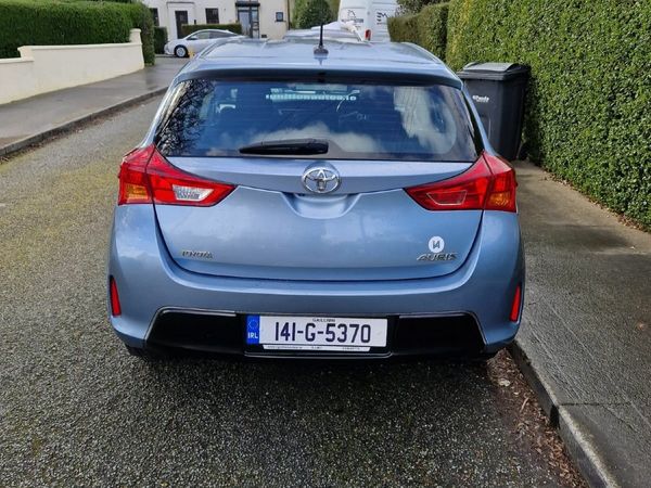 Toyota Auris Hatchback, Diesel, 2014, Blue