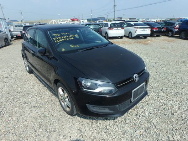 Volkswagen Polo Hatchback, Petrol, 2012, Black