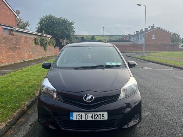 Toyota Vitz Hatchback, Petrol, 2013, Black