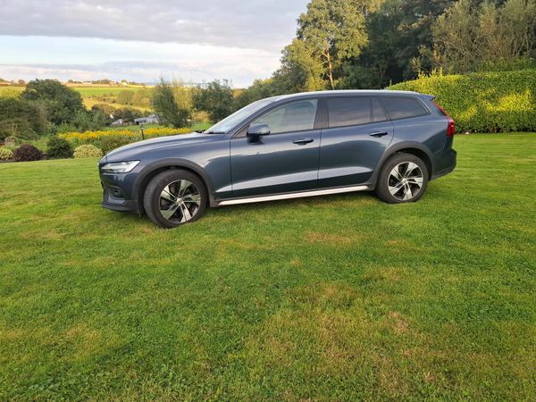 Volvo V60 Estate, Diesel, 2021, Blue