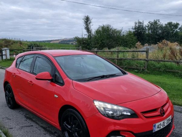 Vauxhall Astra , Petrol, 2014, Red