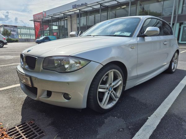 BMW 1-Series Hatchback, Diesel, 2011, Silver