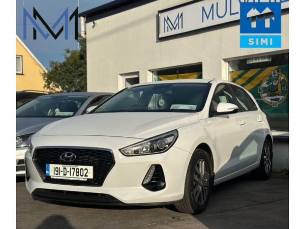Hyundai i30 Hatchback, Petrol, 2019, White