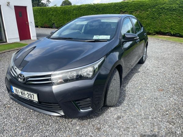 Toyota Corolla Saloon, Diesel, 2016, Grey
