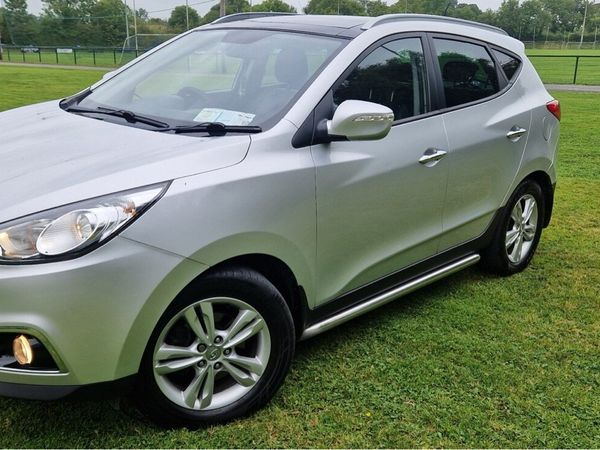 Hyundai ix35 SUV, Diesel, 2012, Silver