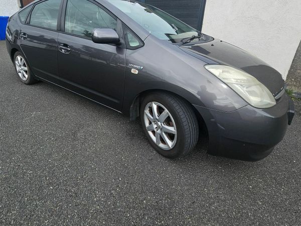 Toyota Prius Hatchback, Petrol Hybrid, 2006, Grey