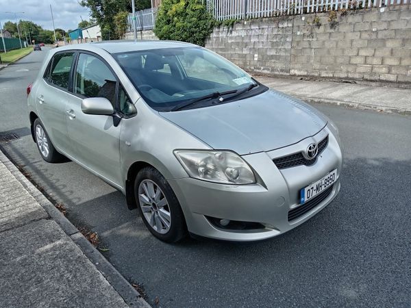 Toyota Auris Hatchback, Petrol, 2007, Silver