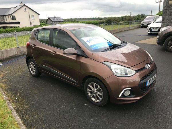 Hyundai i10 Hatchback, Petrol, 2015, Bronze