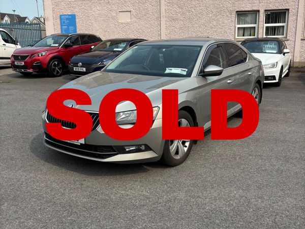 Skoda Superb Hatchback, Diesel, 2016, Beige