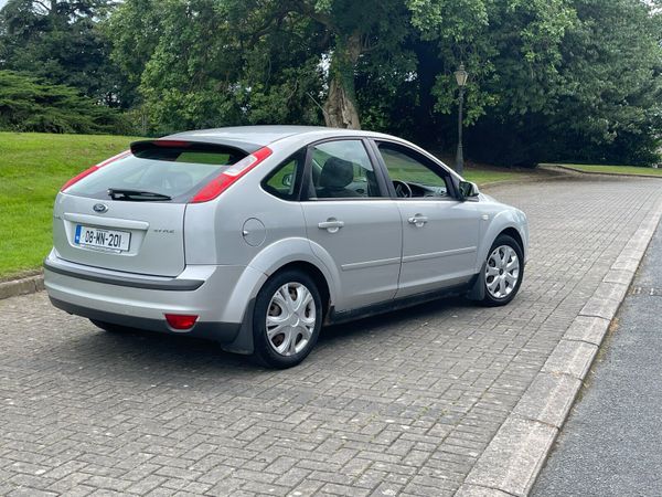 Ford Focus Hatchback, Petrol, 2008, Silver
