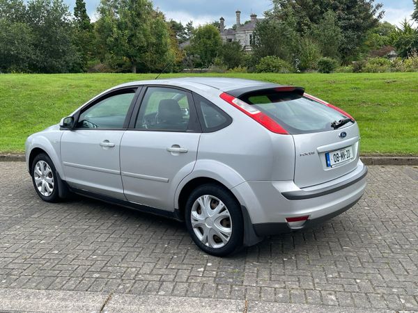 Ford Focus Hatchback, Petrol, 2008, Silver