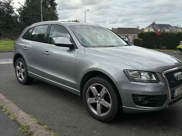 Audi Q5 SUV, Diesel, 2012, Grey