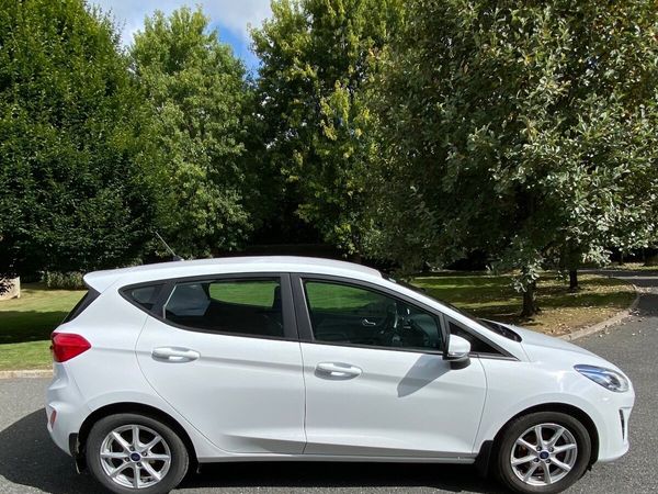 Ford Fiesta Hatchback, Petrol, 2020, White