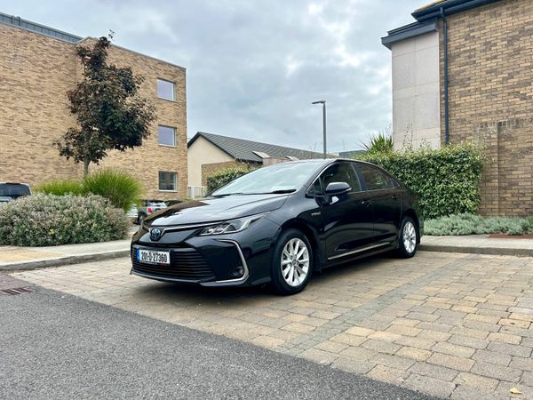 Toyota Corolla Saloon, Petrol Hybrid, 2020, Black