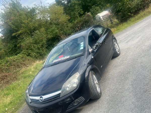 Opel Astra Hatchback, Petrol, 2008, Black