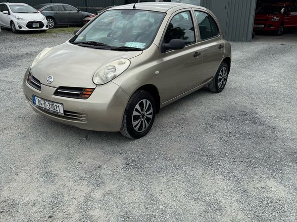 Nissan Micra Hatchback, Petrol, 2004, Gold
