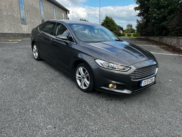 Ford Mondeo Hatchback, Diesel, 2017, Grey