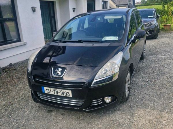 Peugeot 5008 MPV, Diesel, 2013, Black