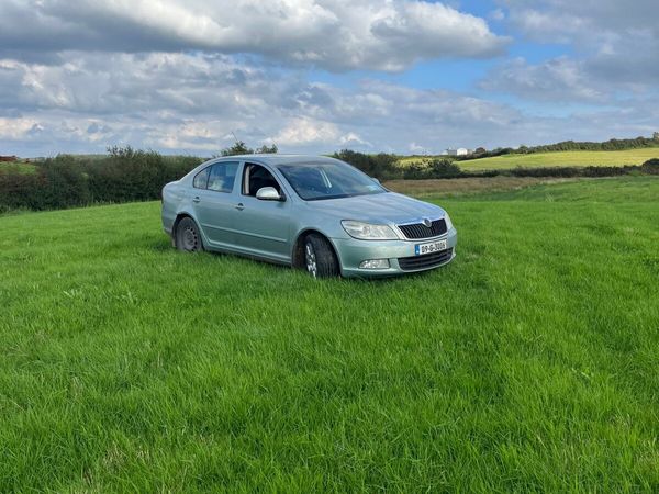 Skoda Octavia Hatchback, Diesel, 2009, Green