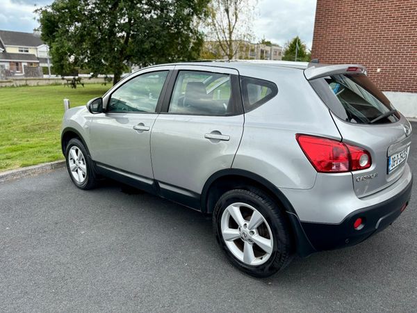 Nissan Qashqai Hatchback, Petrol, 2008, Silver