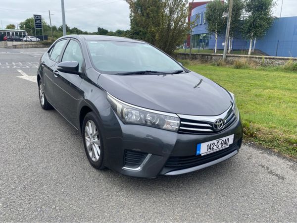 Toyota Corolla Saloon, Diesel, 2014, Grey