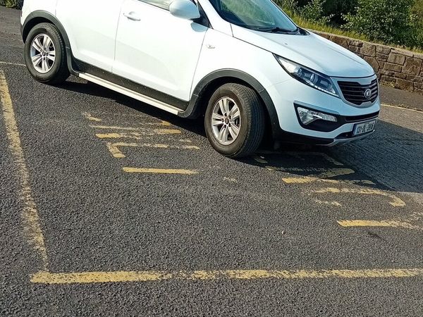 Kia Sportage SUV, Diesel, 2013, White