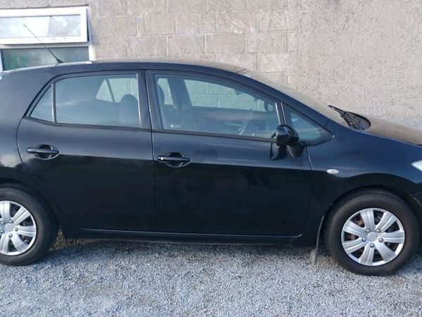 Toyota Auris Hatchback, Petrol, 2008, Black