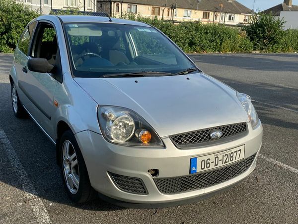 Ford Fiesta Hatchback, Diesel, 2006, Silver
