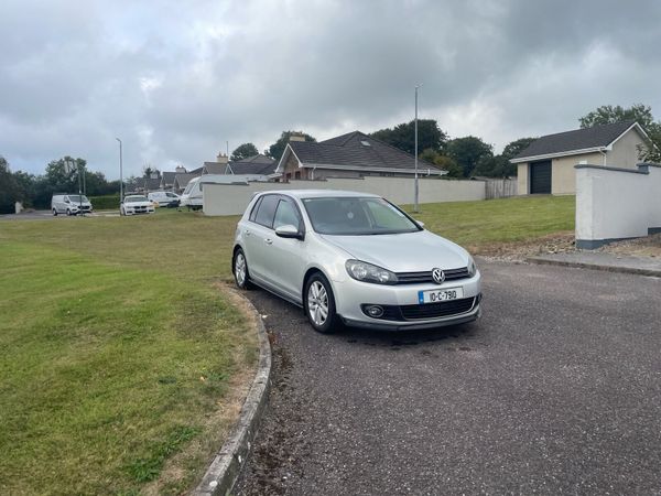 Volkswagen Golf Hatchback, Petrol, 2010, Silver