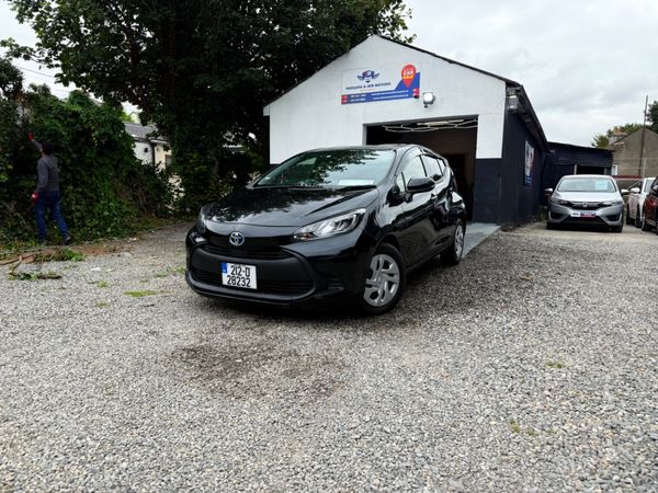 Toyota Aqua Hatchback, Petrol Hybrid, 2021, Black