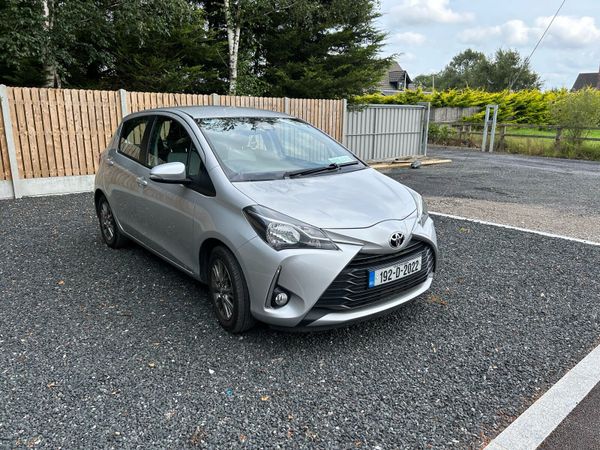 Toyota Yaris MPV, Petrol, 2019, Grey