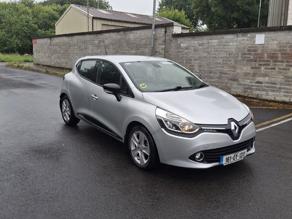 Renault Clio Hatchback, Petrol, 2016, Silver