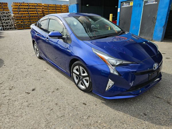 Toyota Prius Hatchback, Petrol Hybrid, 2018, Blue